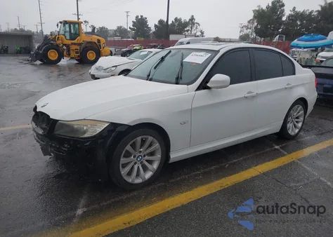 2011 BMW 328I z USA, uszkodzony, nr VIN WBAPH7G50BNN03290